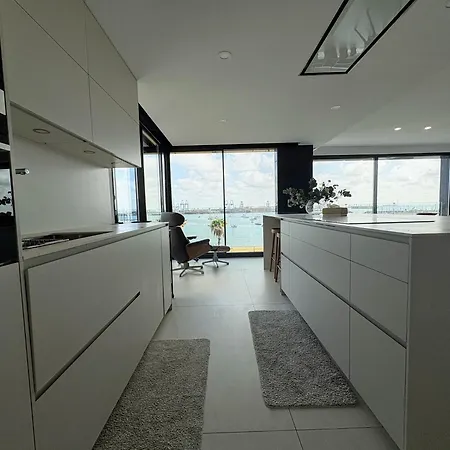 Piso Vistas Playa Alcaravaneras شقة *